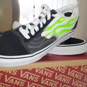 Van's